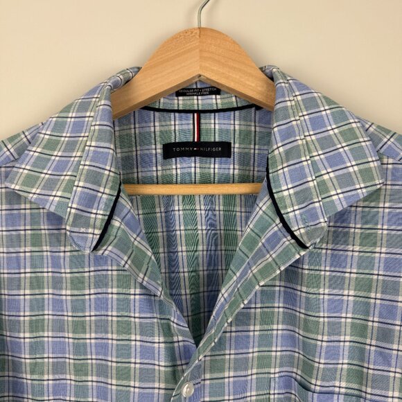 Tommy Hilfiger Men's Regular Fit THFlex Dress Shirt, Blue and Green, Size XL - Picture 3 of 8